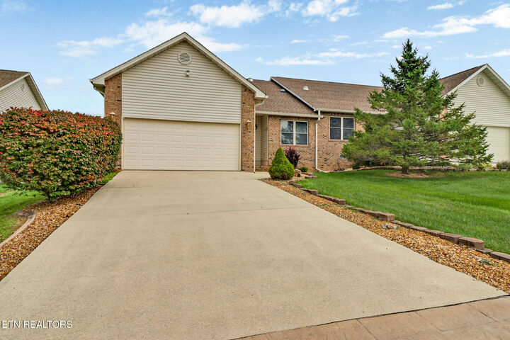 Property Photo:  162 Woodgate Drive  TN 38571 