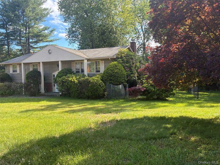 Property Photo:  24 Ann Boulevard  NY 10977 
