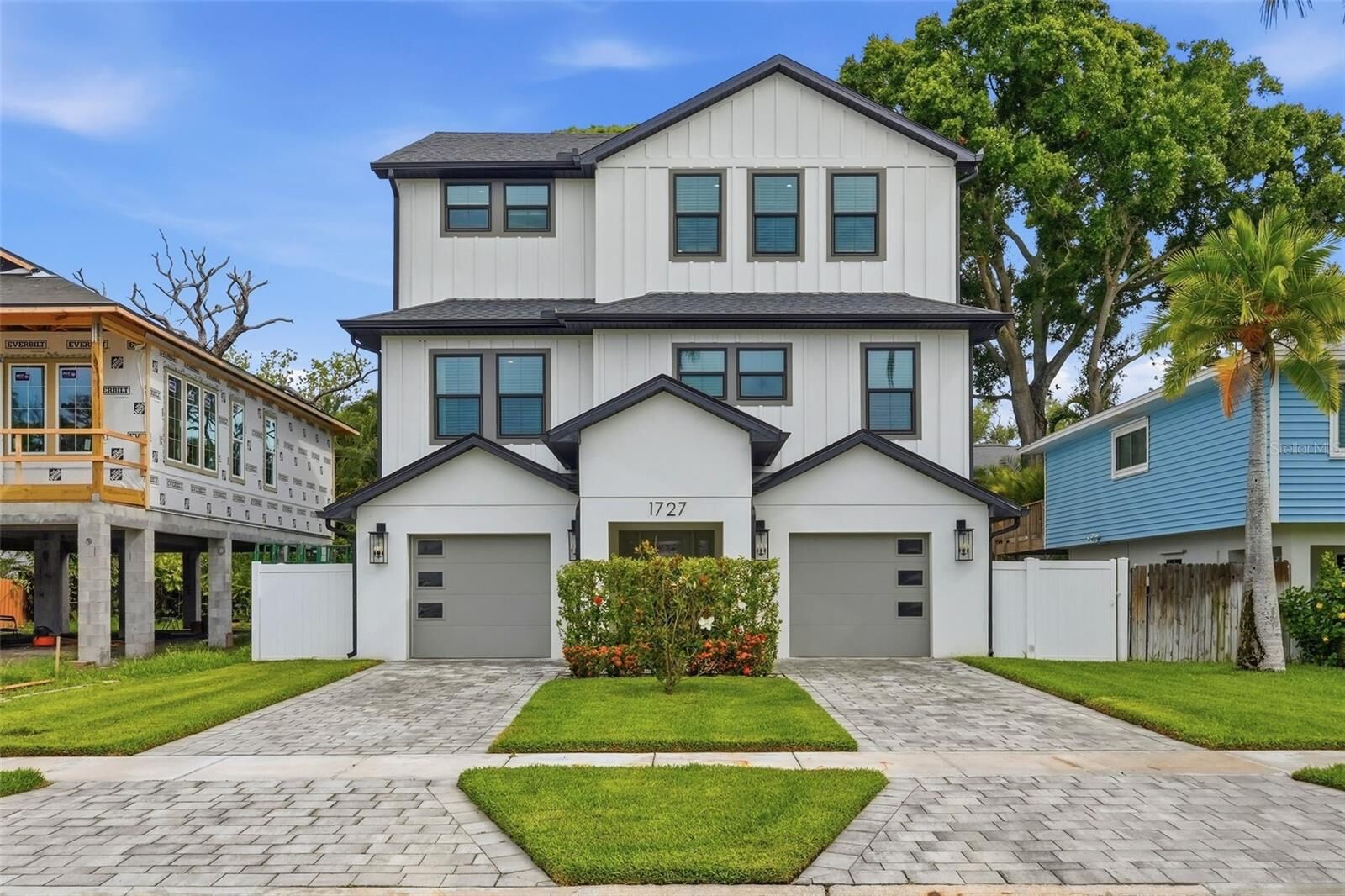 Property Photo: 1727 Maryland Avenue NE FL 33703