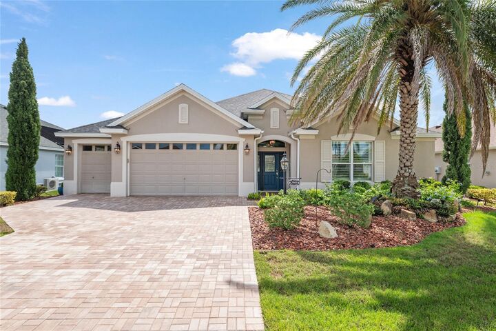 Property Photo:  2993 Rainsong Avenue  FL 32163 