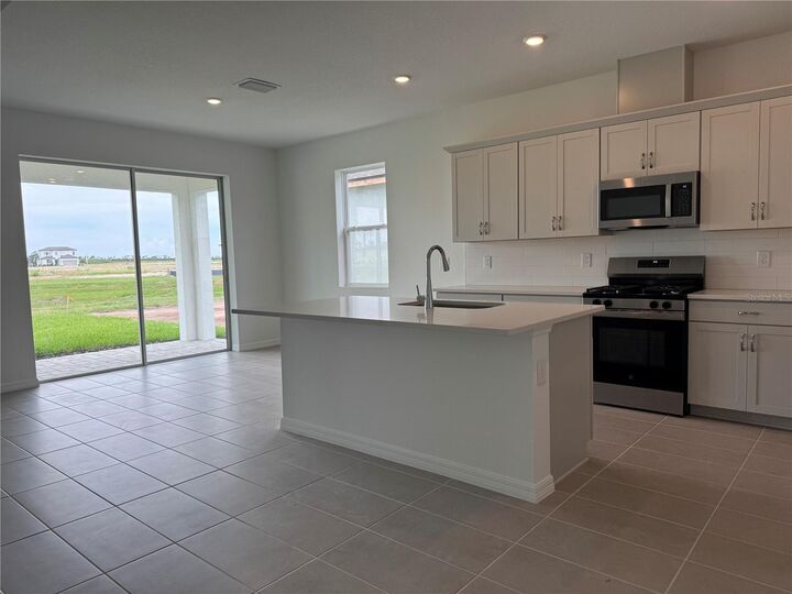 Property Photo: 8725 Canard Cove FL 34221
