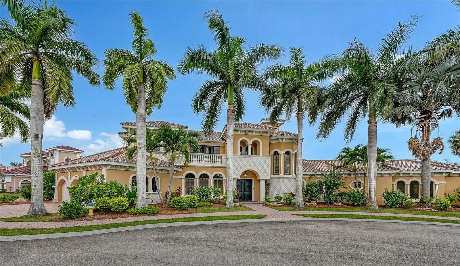Property Photo:  1630 Assisi Drive 18  FL 34231 