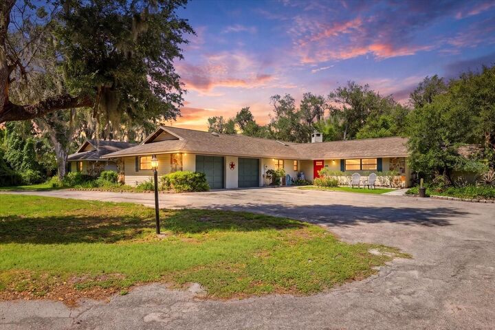 Property Photo: 5850 Vanderipe Road FL 34241