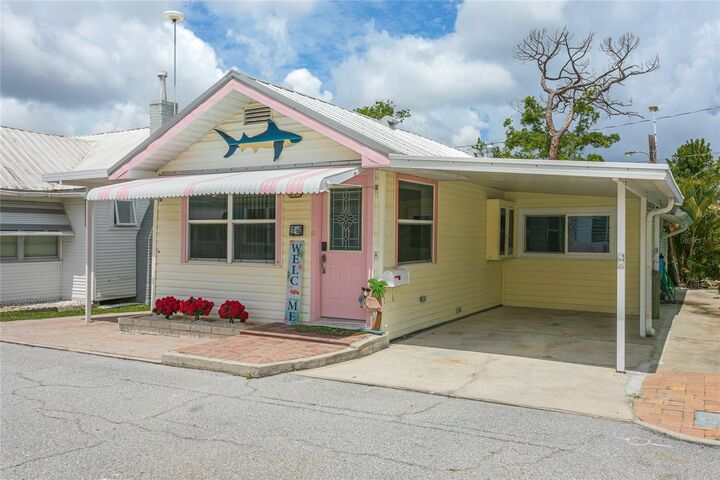 Property Photo:  14 Lafayette Street  FL 34208 