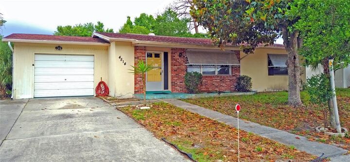 Property Photo:  4514 Cynthia Lane  FL 34606 