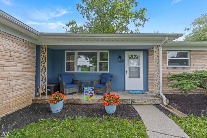 Property Photo:  13705 E 200 S  IN 47203 