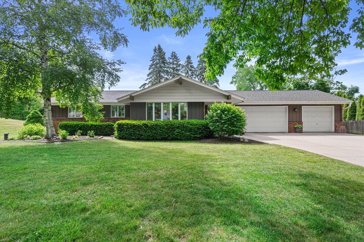 Property Photo:  3560 Goetz Dr  WI 53005 
