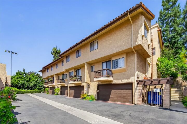 Property Photo: 1812 S Marengo Ave 10 CA 91803