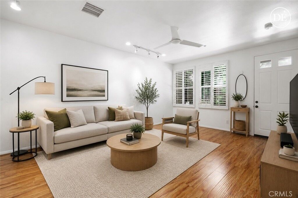 Property Photo: 127 Jadestone CA 92603