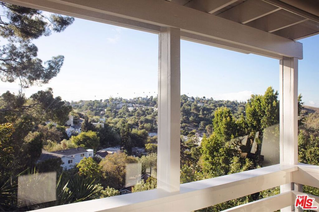 Property Photo:  1112 Montecito Drive  CA 90031 