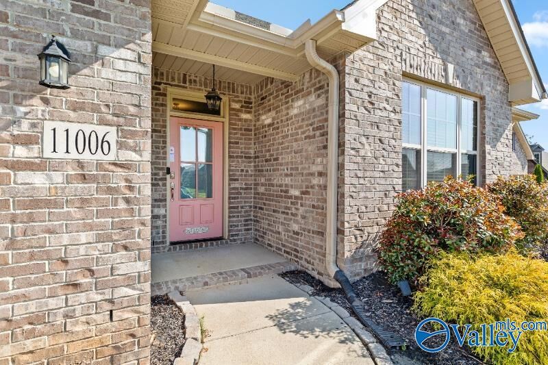 Property Photo:  11006 Thorne Drive  AL 35757 