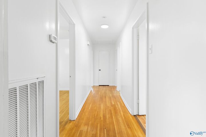 Property Photo: 3608 Crestmore Avenue NW AL 35816