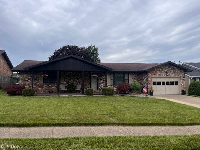 Property Photo:  805 Ashberry Drive  OH 45714 