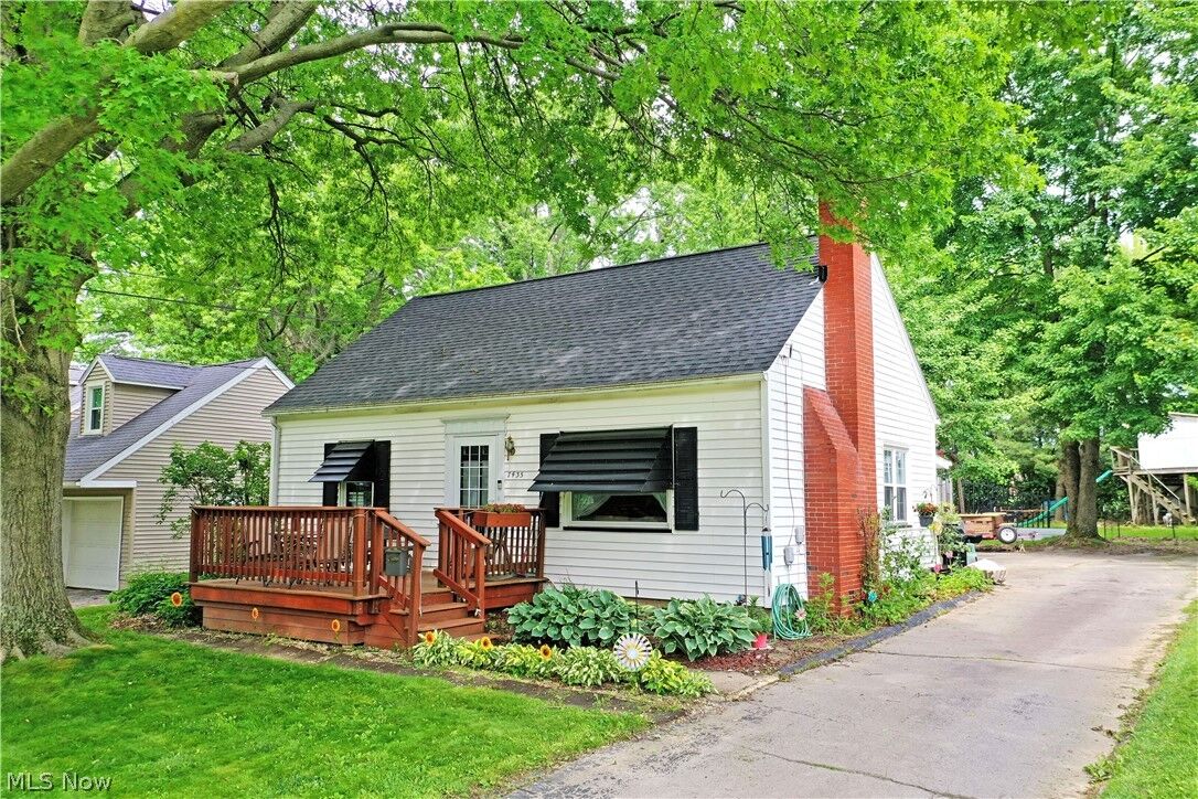 Property Photo:  7435 Westview Drive  OH 44512 