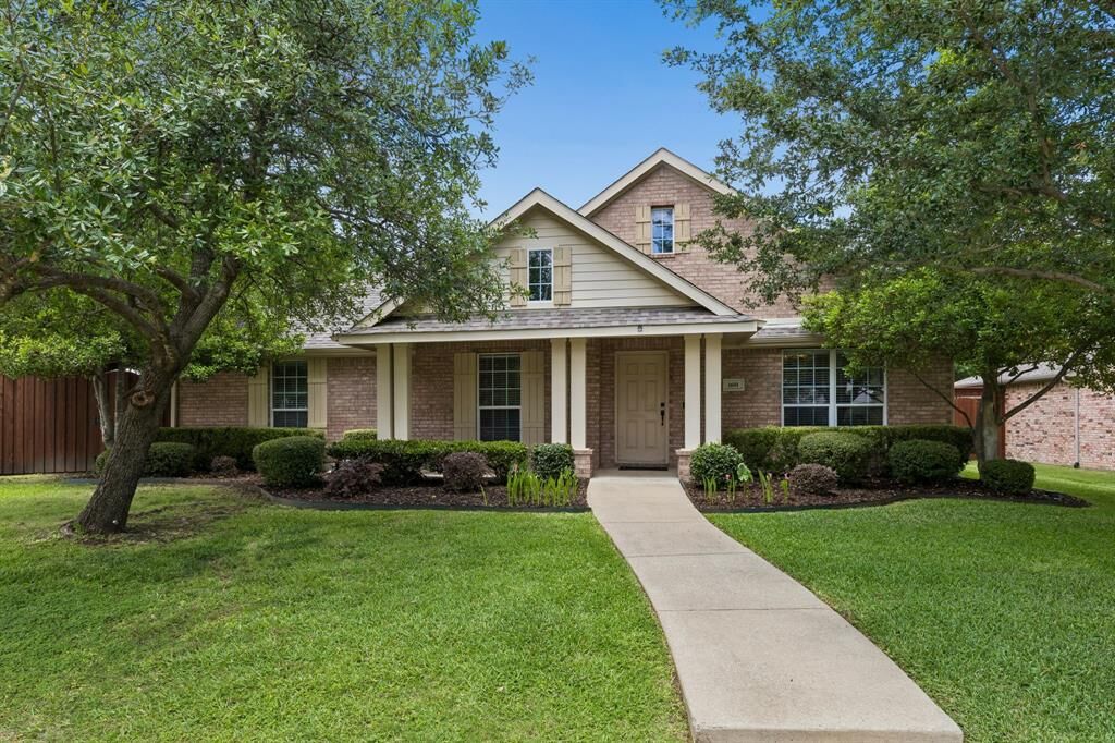 Property Photo: 1601 Harvest Glen Drive TX 75002