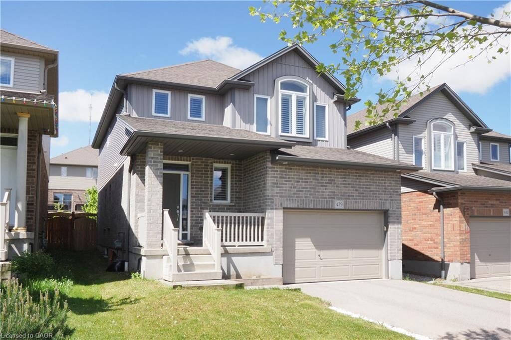 Property Photo: 439 Twinleaf Street ON N2V 0B7