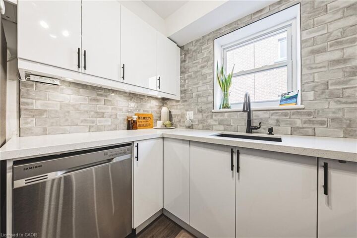 Property Photo:  836 Concession Street 208  ON L8V 1E2 