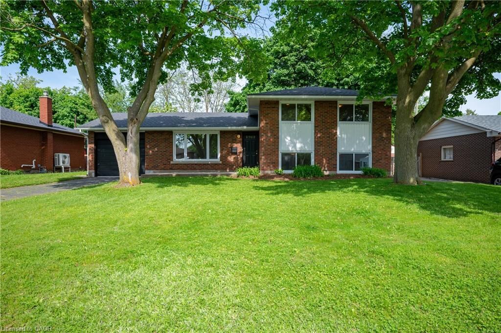 Property Photo:  19 Taylor Avenue  ON N1R 5M1 
