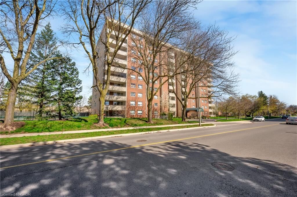 Property Photo:  1425 Ghent Avenue 308  ON L7S 1X5 
