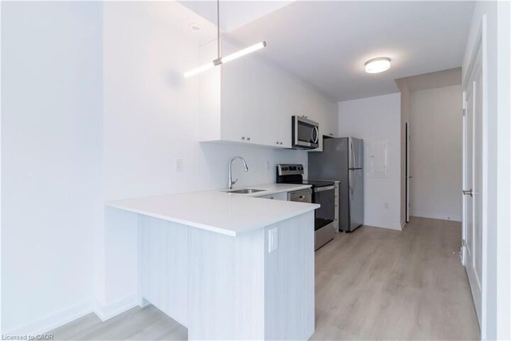 Property Photo:  40 Palace Street L3  ON N2E 0L2 