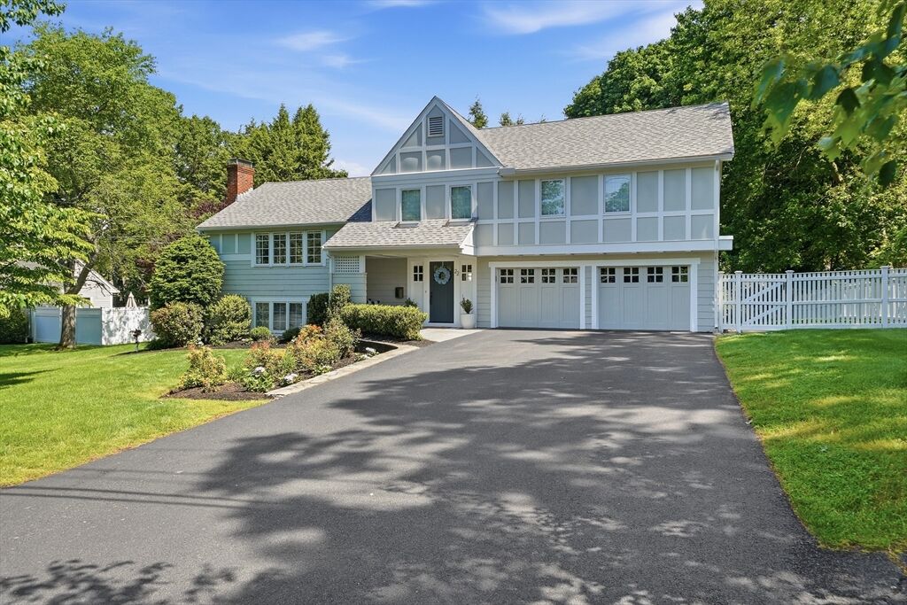 Property Photo:  22 Hollywood Rd  MA 01890 