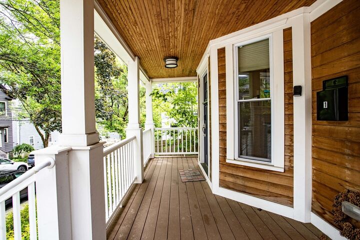 Property Photo:  40 Harvard Street 1  MA 02143 