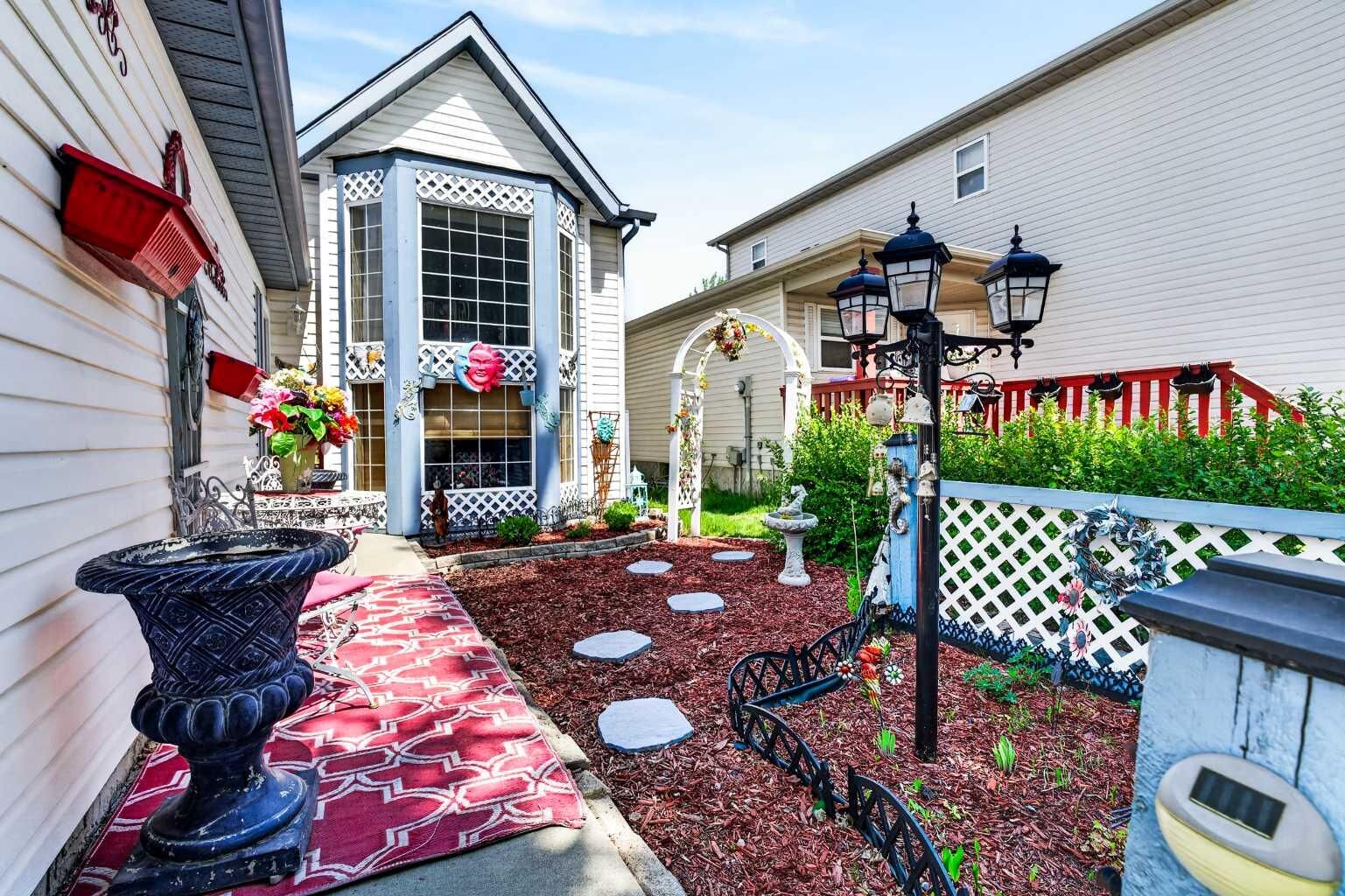Photo de la propriété:  159 Fresno Place NE  AB T1Y 6Y2 