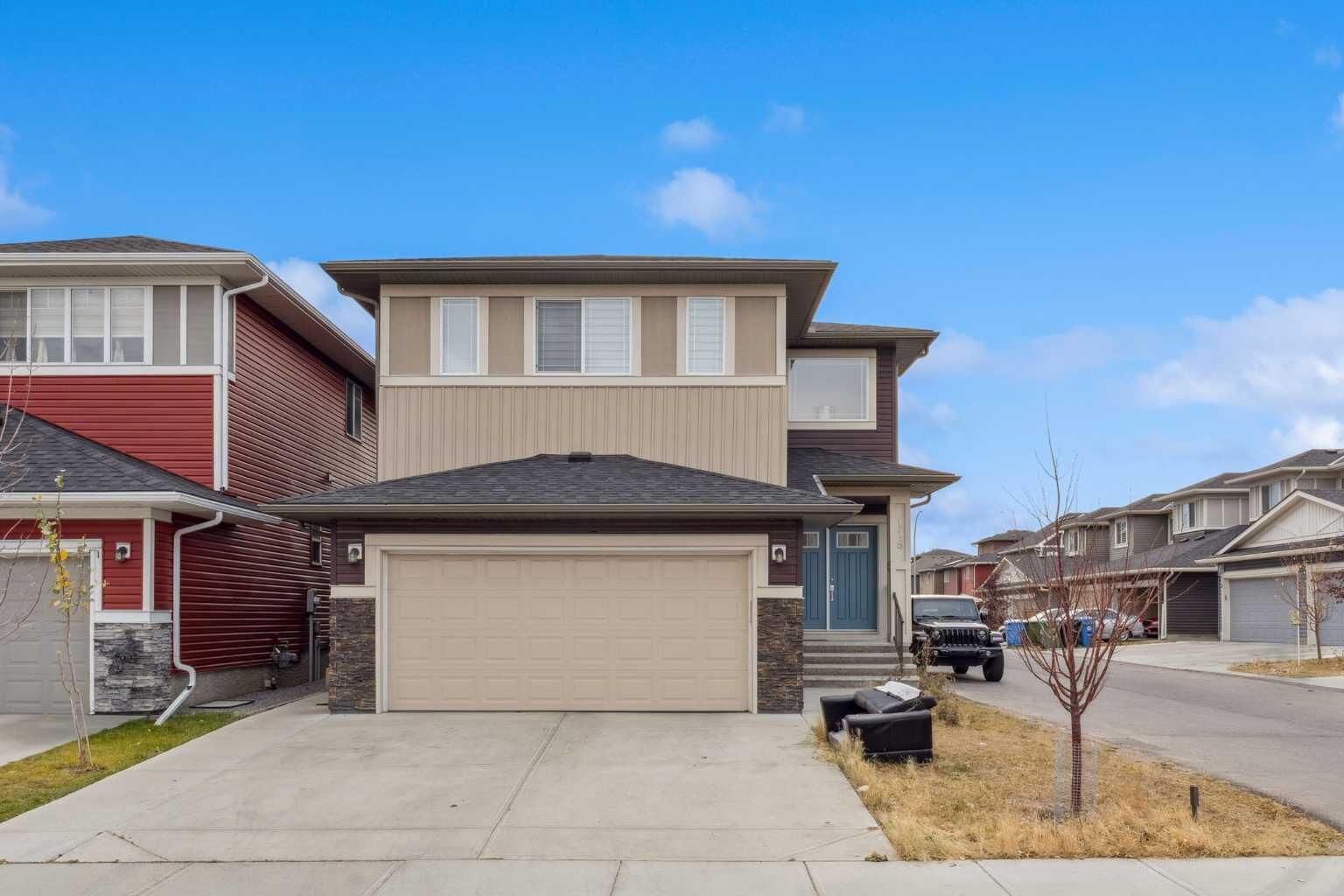 Property Photo: 118 Saddlestone Park NE AB T3J 0Z4