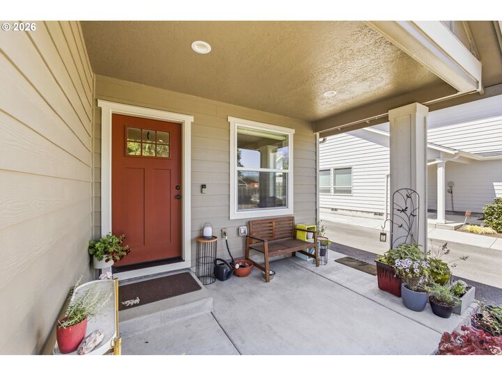 Property Photo: 4721 Cedrus Ln OR 97305