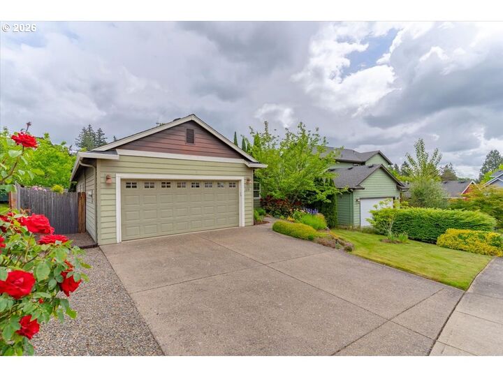 Property Photo: 570 Winners Ct NW OR 97304