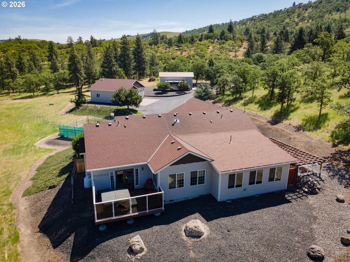 Property Photo:  6065 Cherry Heights Rd  OR 97058 