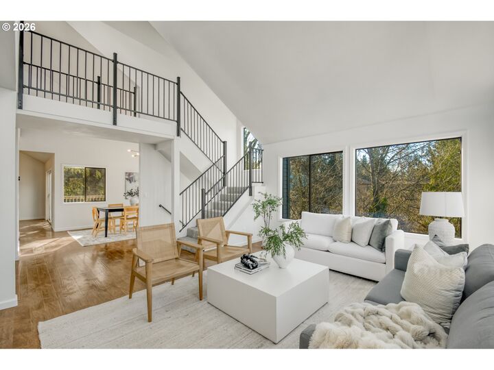 Property Photo:  11525 SE Flavel St  OR 97266 