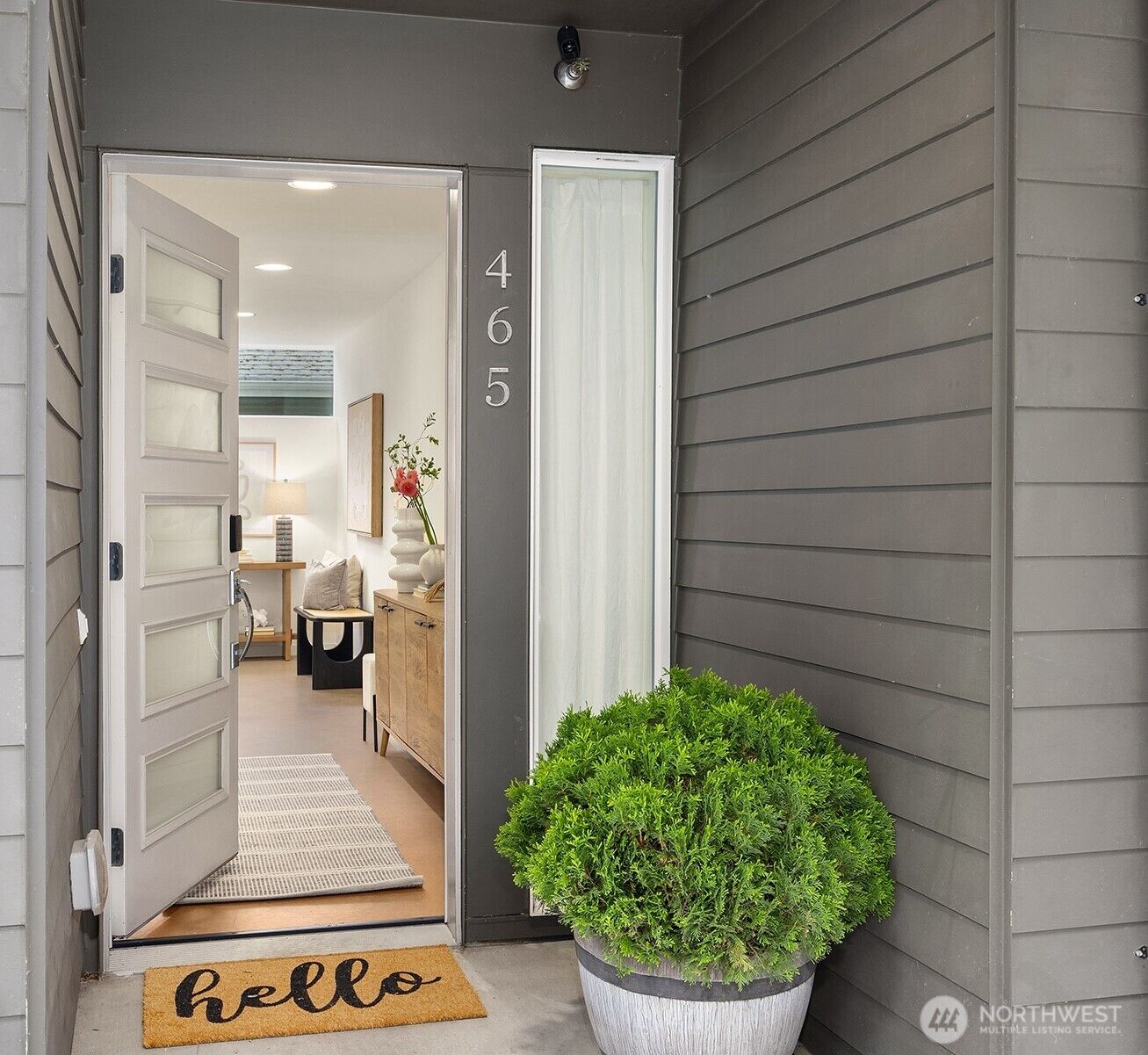 Property Photo:  465  14th Avenue  WA 98122 