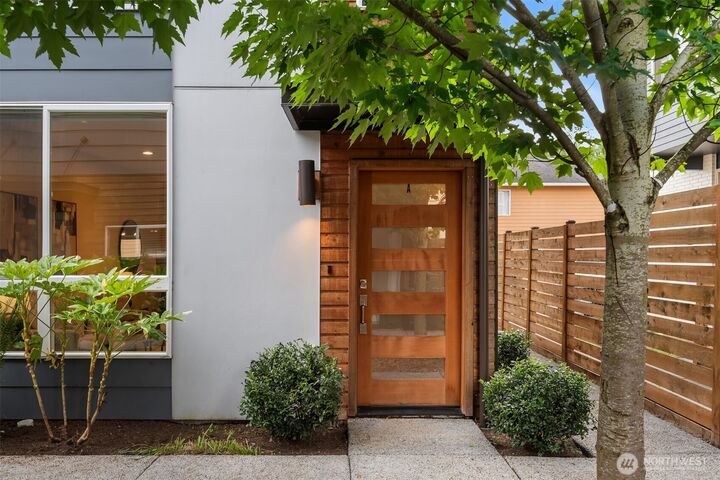 Property Photo:  3309  Claremont Avenue S A  WA 98144 