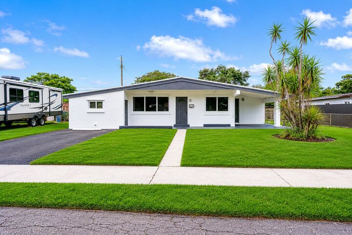 Property Photo:  620 N 66th Avenue  FL 33024 