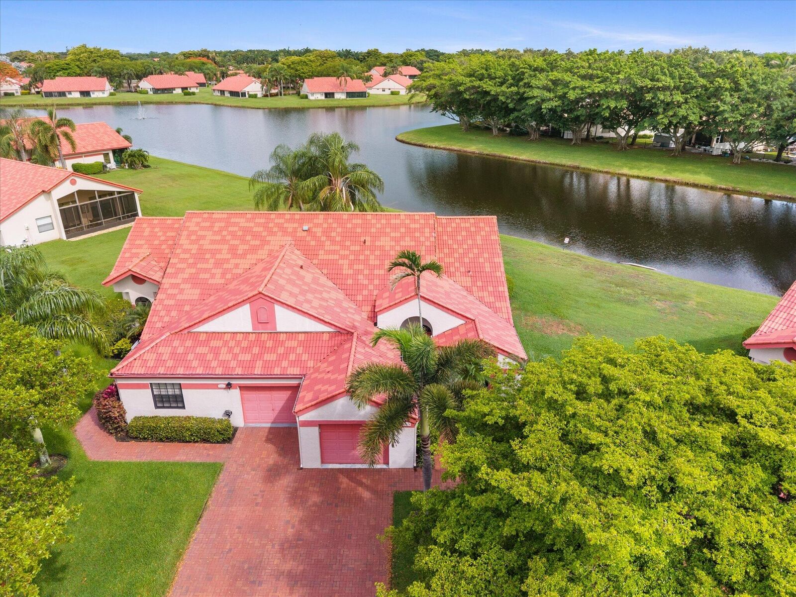 Property Photo:  7585 Lexington Club Boulevard B  FL 33446 