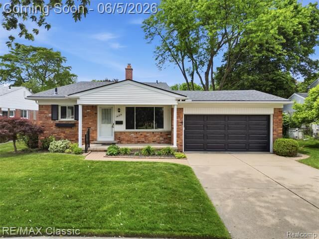 Property Photo: 40874 Ivywood Lane MI 48170