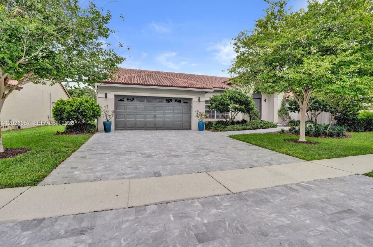 Property Photo:  13331 NW 11th Ln  FL 33323 