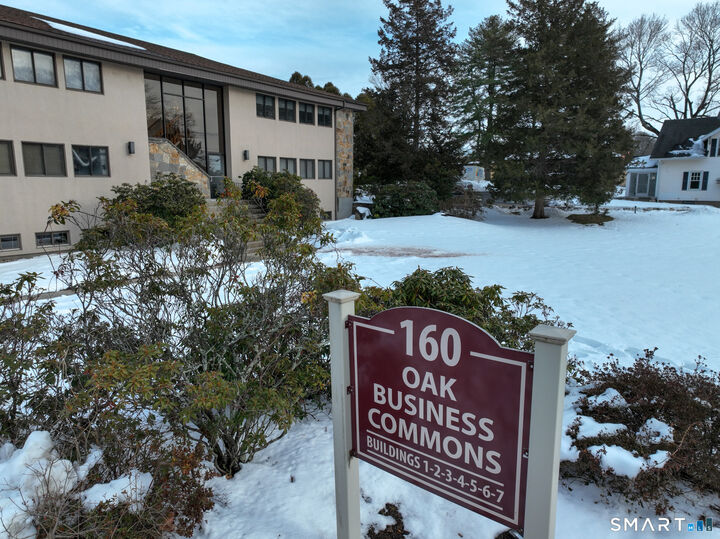 Property Photo:  160 Oak Street 1M  CT 06033 