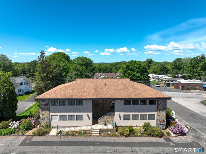 Property Photo: 160 Oak Street 1M CT 06033