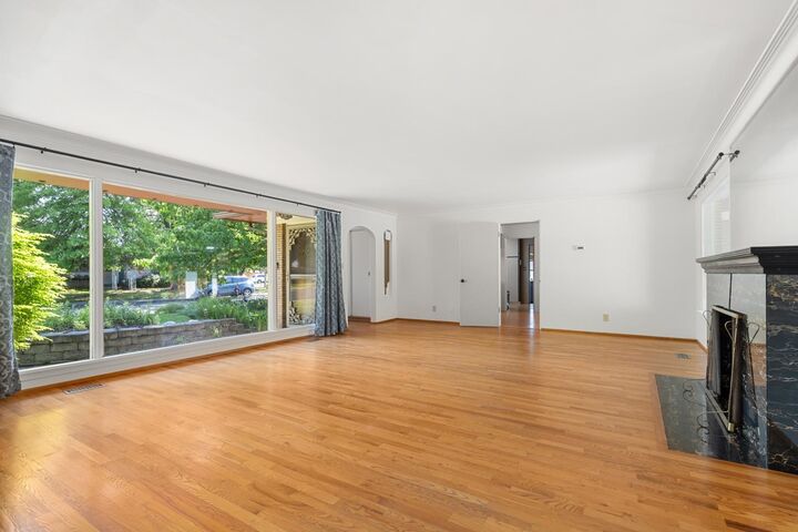 Property Photo:  310 W Joseph Ave  WA 99205 