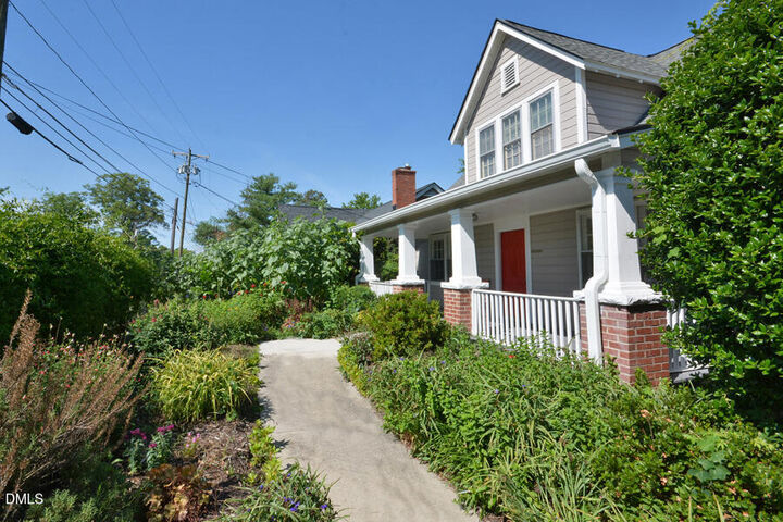 Property Photo:  1814 Chapel Hill Road  NC 27707 
