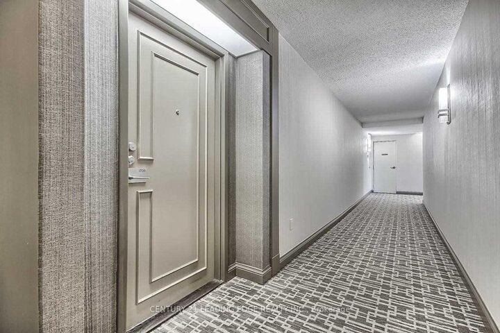 Property Photo: 75 Wynford Heights Crescent 1708 ON M3C 3H9