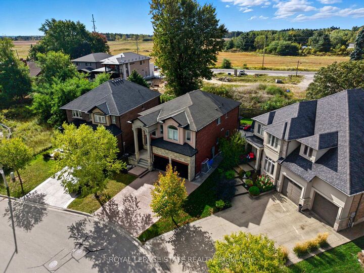 Property Photo: 23 Kellogg Avenue ON L0R 1W0