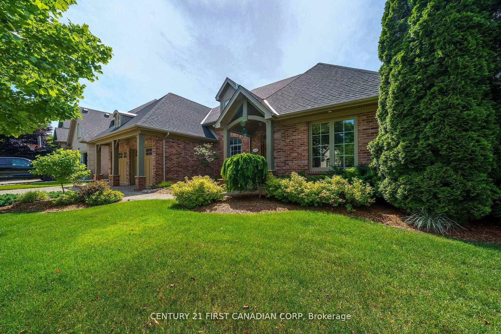 Property Photo: 2091 Valleyrun Boulevard ON N6G 5M7