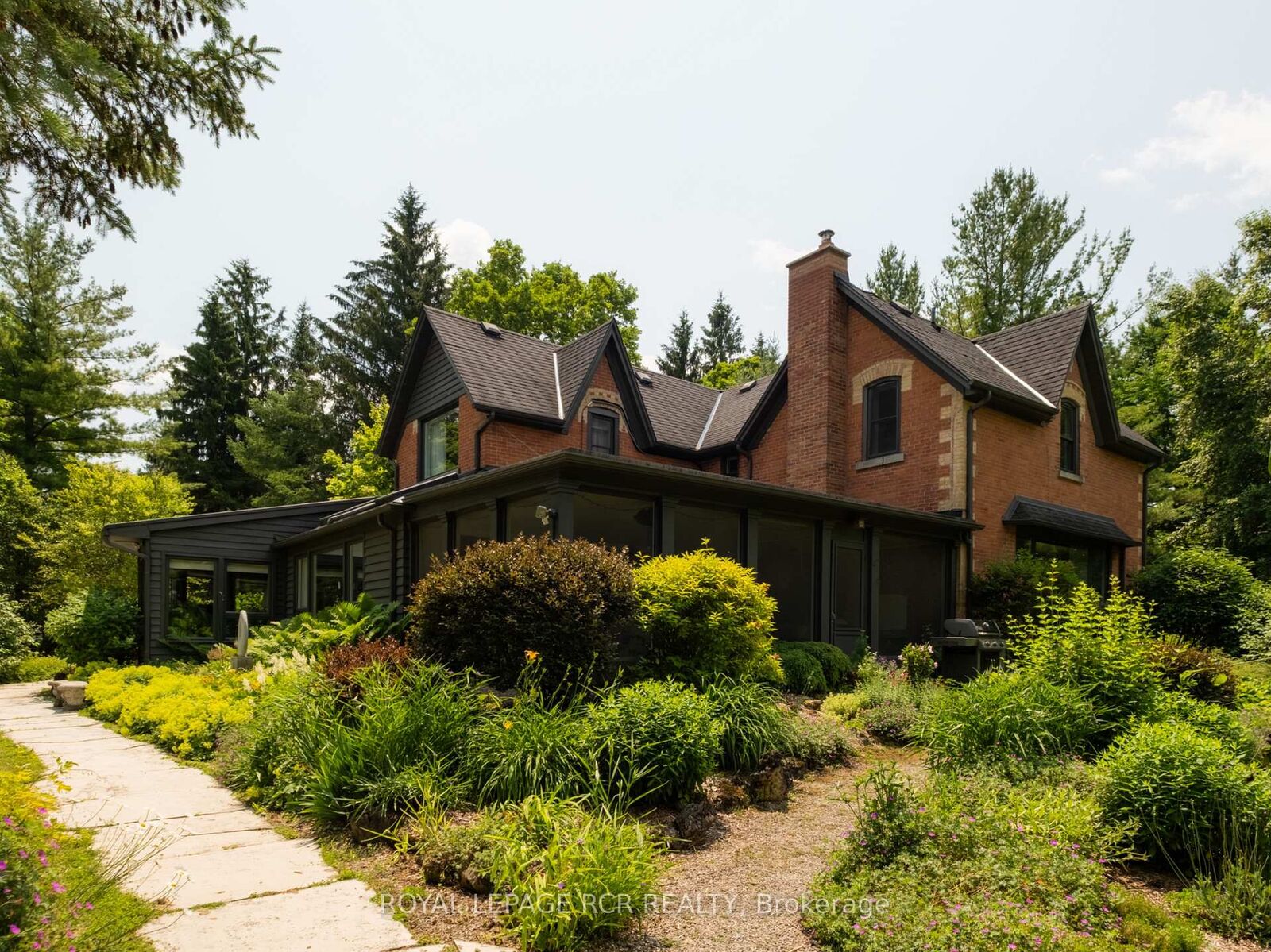 Property Photo: 16927 Winston Churchill Boulevard ON L7K 1H9
