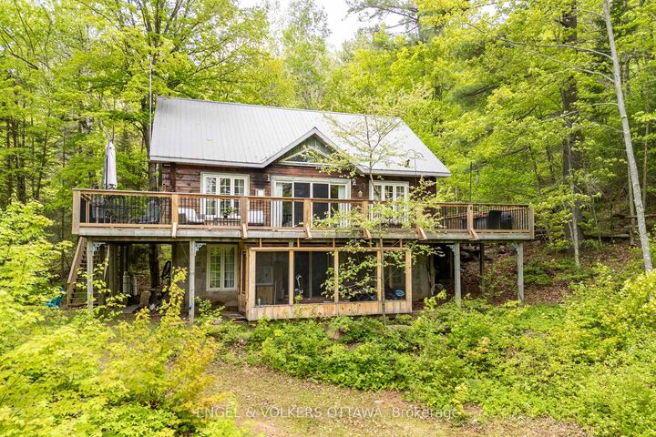 Property Photo: 176 Little Bay Lane ON K0J 2R0