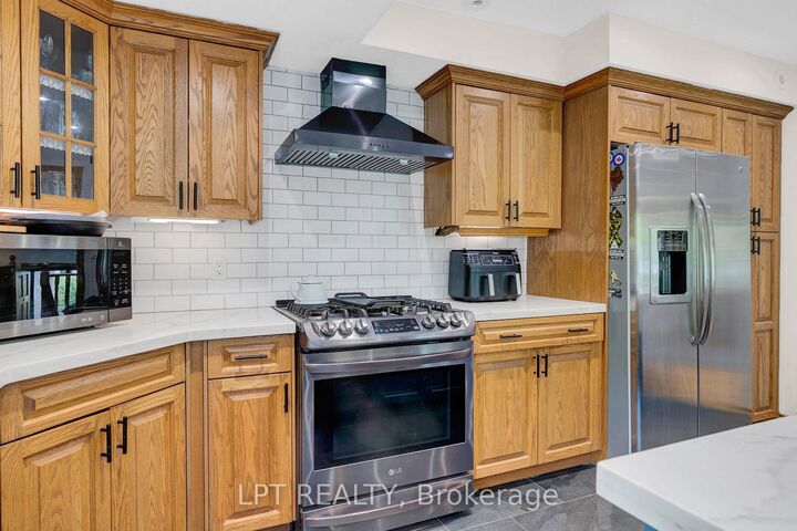 Property Photo:  233 Sand Road  ON L9N 1K1 