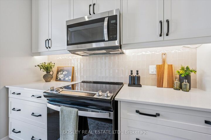Property Photo: 113 Catherine Street ON N3A 2A3