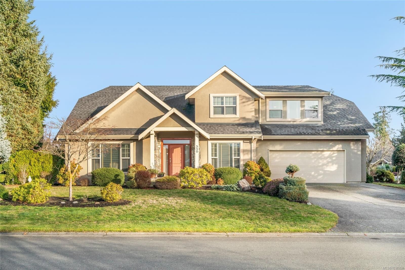 Property Photo: 550 Falcon Crt BC V9P 2A4